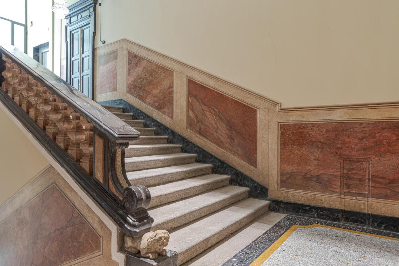 Suite Del Duomo - By Myhomeinコモ エクステリア 写真